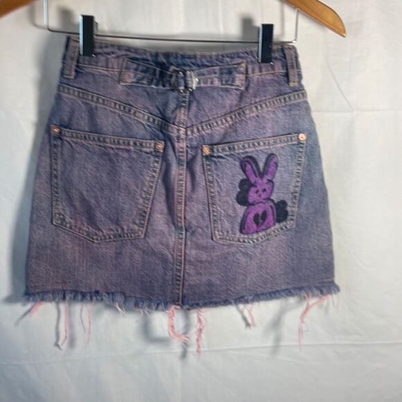Free People We The Free Upcycled Cutoff Denim Button Front Mini Skirt Sz XS - Picture 2 of 11